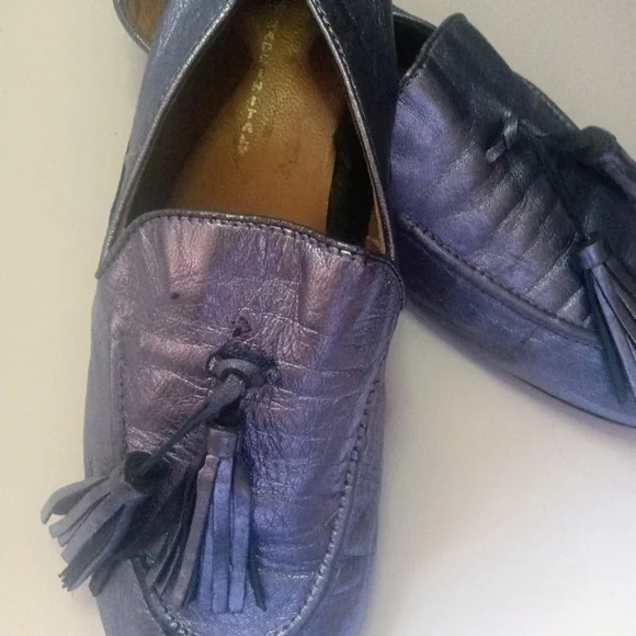 A&M Leather Women's Pewter Loafers Shoes Made In Italy Euro Size 39 GUC - Picture 3 of 7